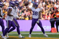 Former UMaine star Zavier Scott catches 1st career NFL touchdown