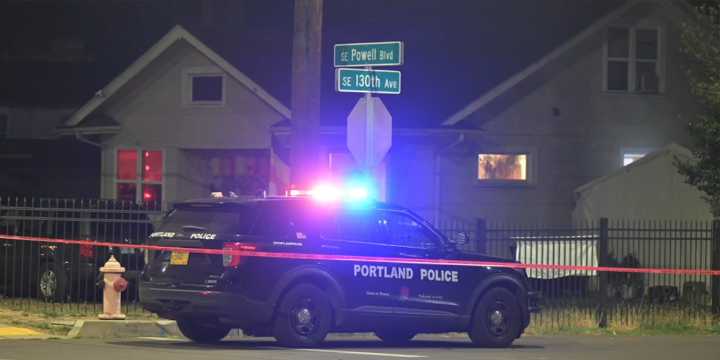 Man shot, killed along Powell Blvd in SE Portland