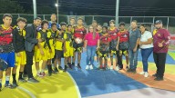 Comuna Robert Serra y Alcaldesa María Arcaya reinauguran cancha techada de Creolandia