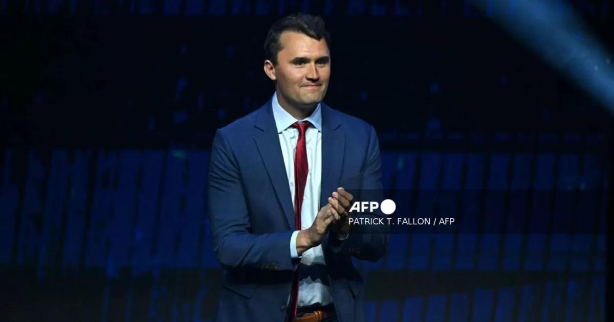 Asesinato de Charlie Kirk es un ataque contra la libre expresión, advirtió analista republicano