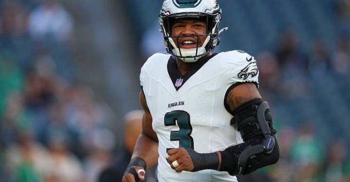 Eagles roster news: Nolan Smith to injured reserve among 9 moves