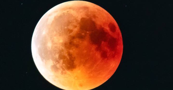 Eerie 'Blood Moon' and total lunar eclipse will occur this weekend