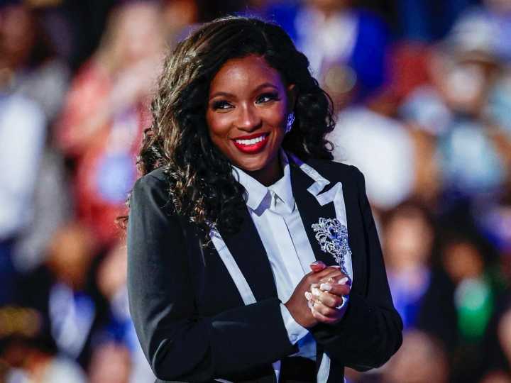 Le salió muy caro: la frase burlona que Jasmine Crockett dijo a Greg Abbott y todavía la persigue