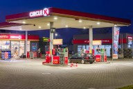 Jealous dispute leads to arrest after cops called to Circle K