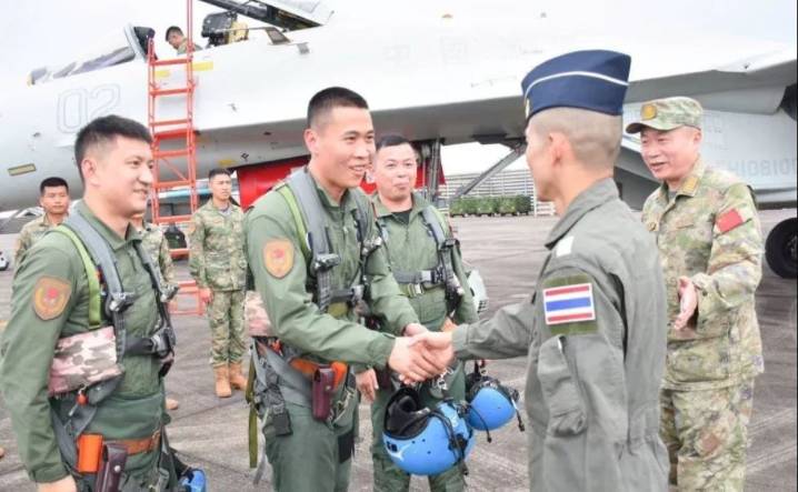 China expande su influencia en el sudeste asiático al darse la mano con un antiguo aliado de Estados Unidos