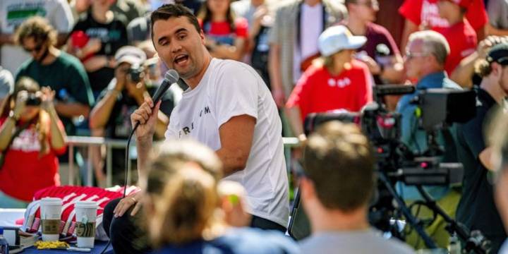 Quién era Charlie Kirk, el activista conservador estadounidense asesinado durante un acto público en Utah
