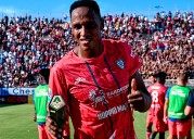 Con gol de Yerry Mina, Cagliari derrotó 2×0 al Parma en la 3ª fecha de la Serie A