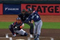 Eugenio Suárez fija nueva marca de extrabases, produce y Seattle vuelve a pegarle a Houston