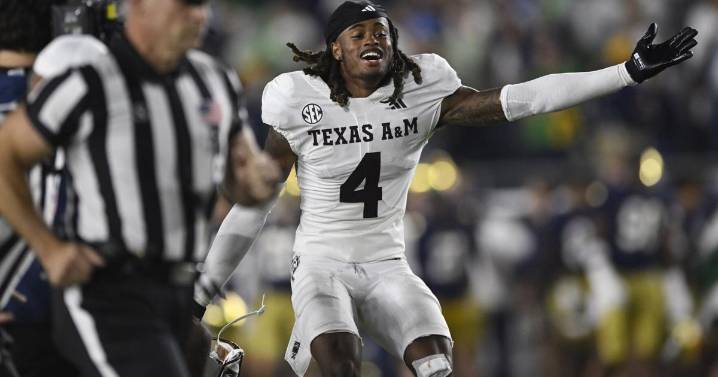 Texas A&M jumps to No. 10 in the AP Top 25, Notre Dame is the first ranked 0