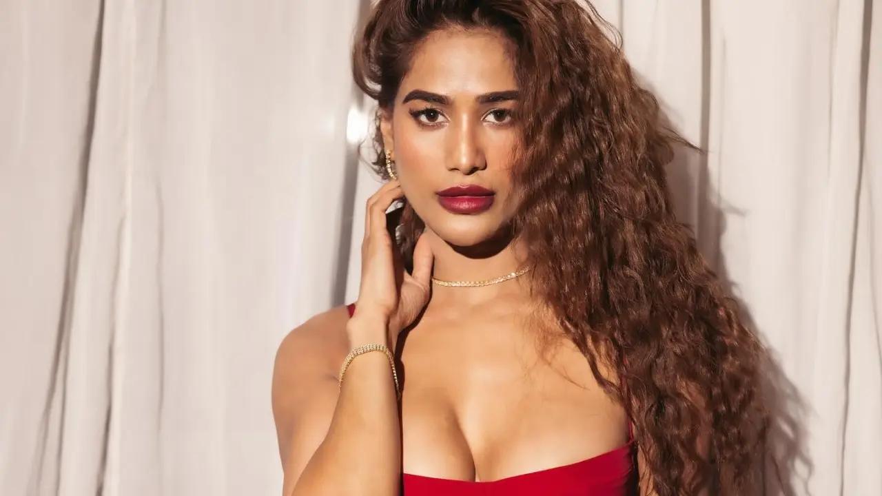 Poonam Pandey dropped from Ramleela as Mandodari after backlash