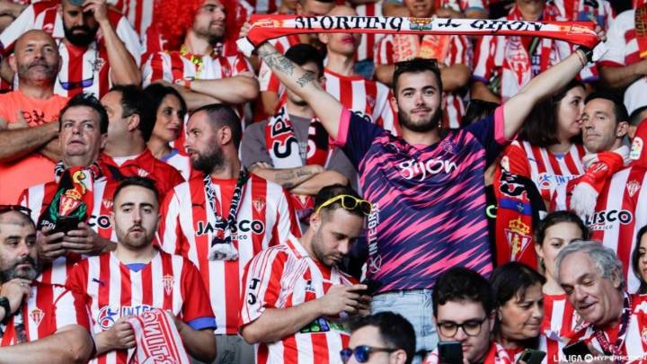 «Gracias de corazón a los aficionados y médicos de El Molinón», el agradecimiento de uno de los sportinguistas indispuestos tras recuperarse