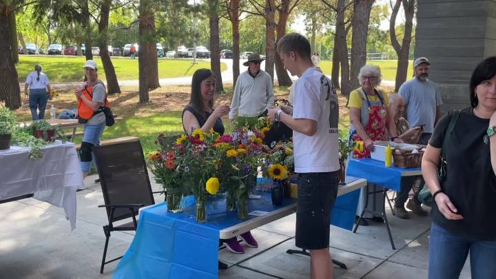 F-M Volunteers Raise Much-Needed Money for Ukrainian Refugees