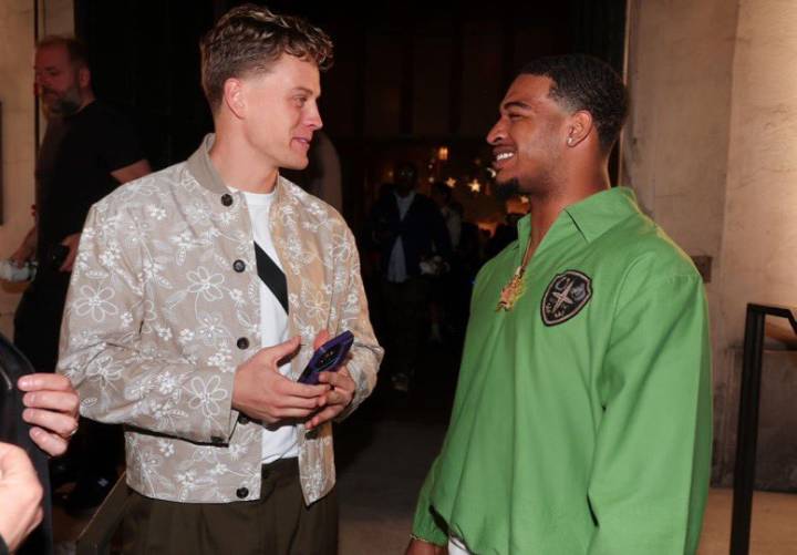 Joe Burrow Promises Drastic Change for Ja’Marr Chase After Zac Taylor Admits Guilt for Poor Offense Bengals QB Joe Burrow reveals his promising plan for Ja'Marr Chase while HC Zac Taylor also accepts 