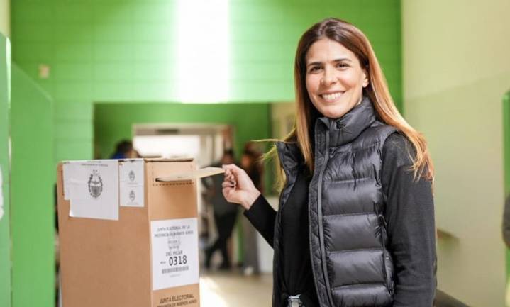 Peralta: "El pueblo de Pilar apoya la educación y la salud pública gratuita y