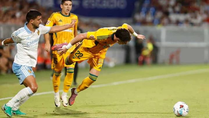 Sentido homenaje al fútbol moderno