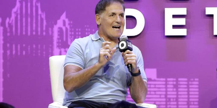 Mark Cuban says his best investment of all time was still living like a student after college—including sleeping on the floor and driving a $200 broken car