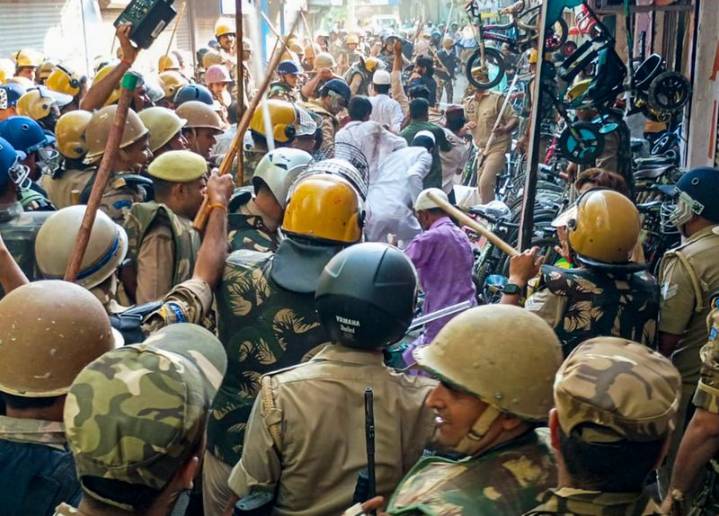 ‘I Love Muhammed’ row: Police, locals clash outside Bareilly mosque