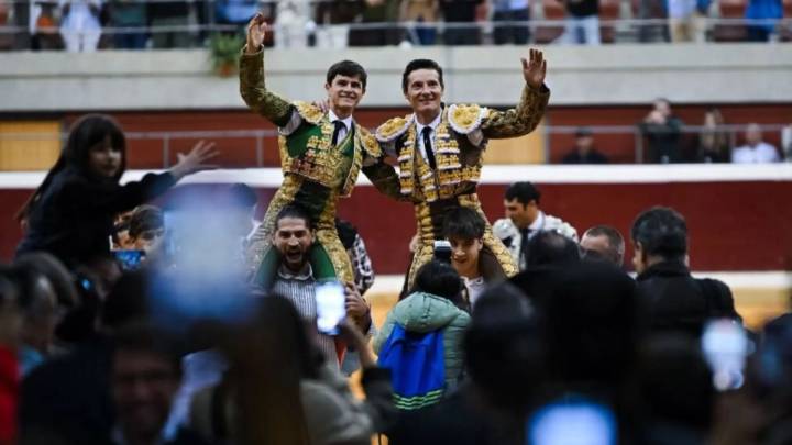 El torero zaragozano Aarón Palacio vuelve a abrir por la puerta grande de Logroño