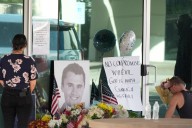 Asesinato de Charlie Kirk provoca ola de conmoción y condenas a la violencia política