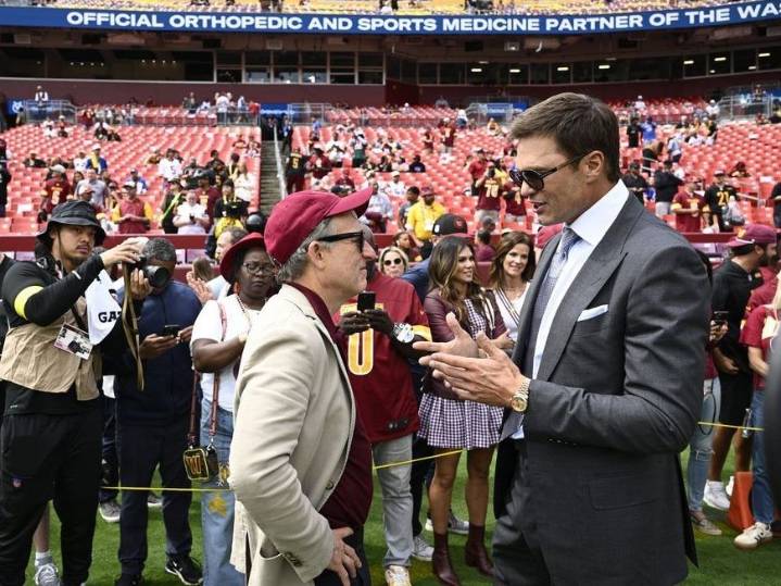 Tom Brady’s role as Fox Sports analyst raises more questions