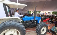En Cuapiaxtla de Madero, el gobernador de Puebla entrega apoyos del programa “Obra Comunitaria”