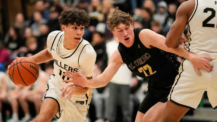 IHSAA basketball: Two top in-state prospects announce college decisions
