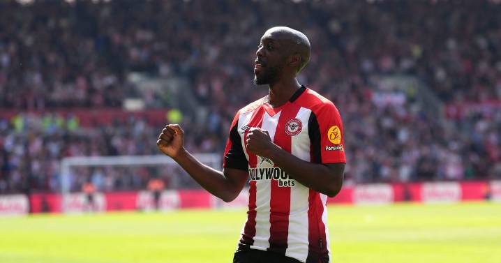 Newcastle United could make three transfer deadline day moves to replace Alexander Isak