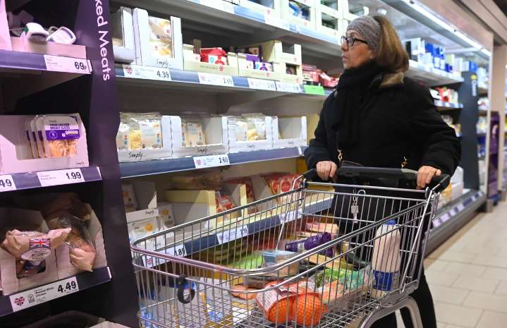 La Fed baja su tasa en un cuarto de punto, su primer recorte desde diciembre