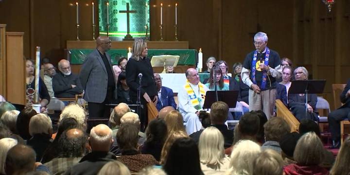 Portland faith leaders speak out in solidarity against ICE, National Guard deployment