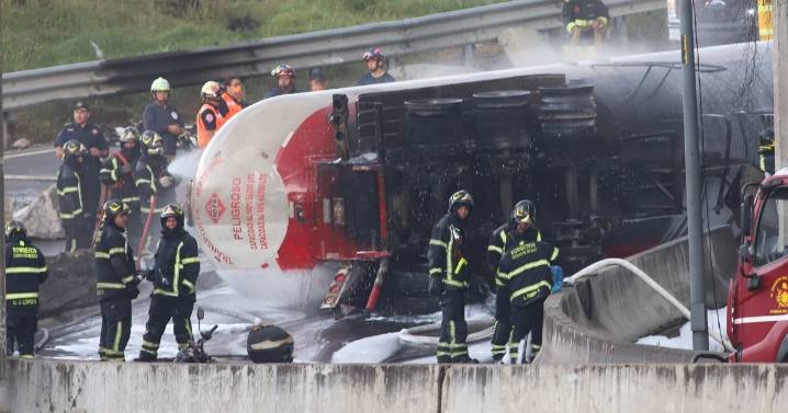 En México se registran cuatro volcaduras de transportes de materiales peligrosos al año: CESVI