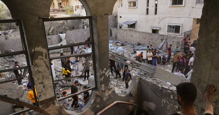 At least 17 killed in Gaza Strip as leaders ramp up pressure for a ceasefire