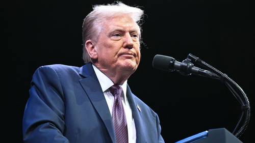 President Trump declines to comment on alleged Jeffrey Epstein birthday book letter: 'It's a dead issue'