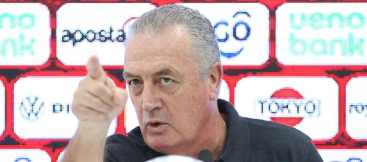 Paraguay enfrenta a Ecuador con la ilusión de volver al Mundial tras 16 años