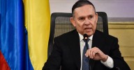 Efraín Cepeda oficializa su precandidatura presidencial para 2026 en Colombia