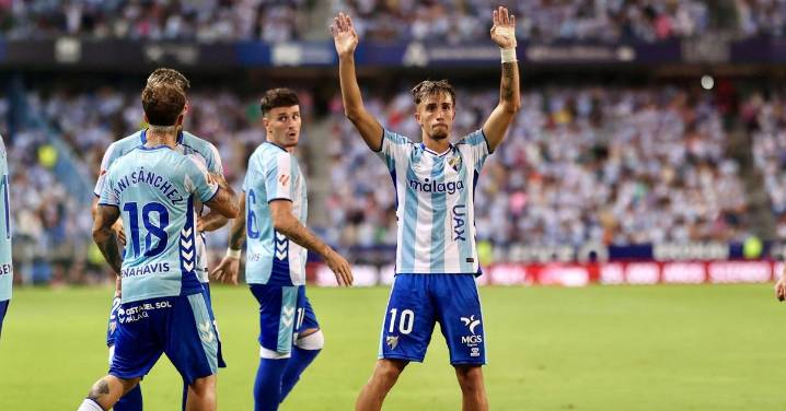 Larrubia: ''No sé cuántas veces lo voy a tener que decir, por mí estoy ya renovado''
