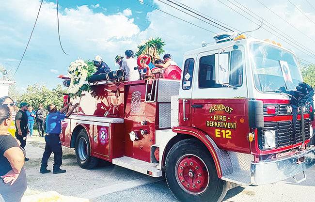 Exigen investigar la muerte de bombero