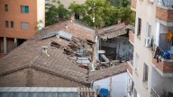 Comienza el derribo de la antigua fábrica de chocolate Zorraquino tras su desokupación