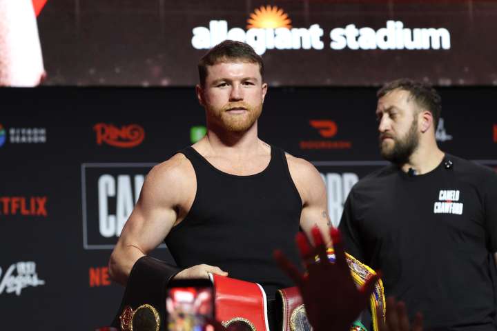 El 'Canelo' Álvarez defiende sus títulos ante un Crawford que busca hacer historia