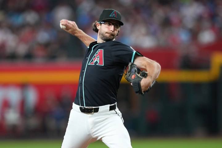 Deadspin | Padres plot to end D-backs' chances, enhance own seeding
