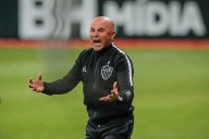 Pedido por los hinchas. Sampaoli vuelve a un club del que no quiso irse y será el segundo de los entrenadores mejor pagos en Brasil