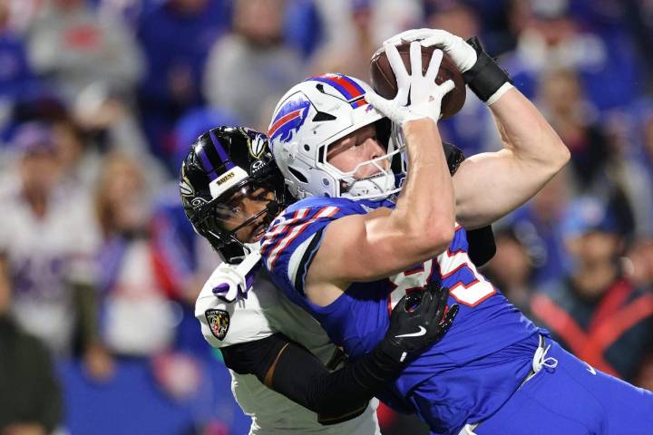 Super Bowl odds: Bills, Ravens both move up after wild Sunday night opener