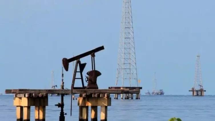 Plataforma petrolera flotante llegó al Lago de Maracaibo como parte de proyecto chino en Venezuela
