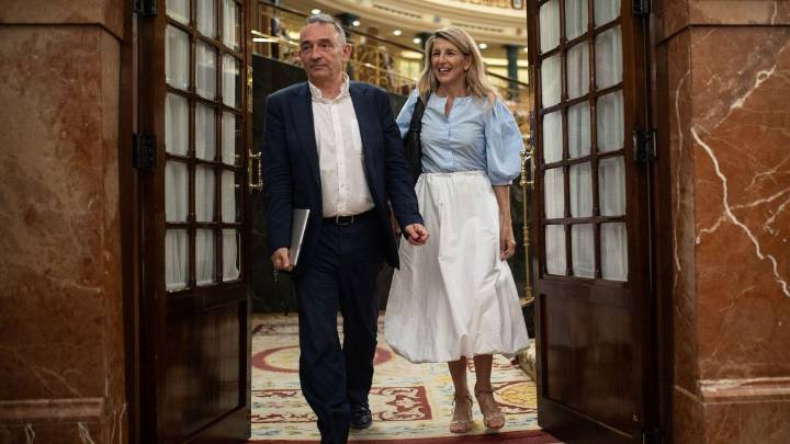 IU apoya entre dudas el traspaso de inmigración de Junts y minimiza la fractura de Sumar, con dos diputados díscolos