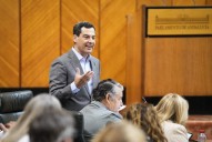 Juanma Moreno acusa a Sánchez de "alimentar" el crecimiento de Vox