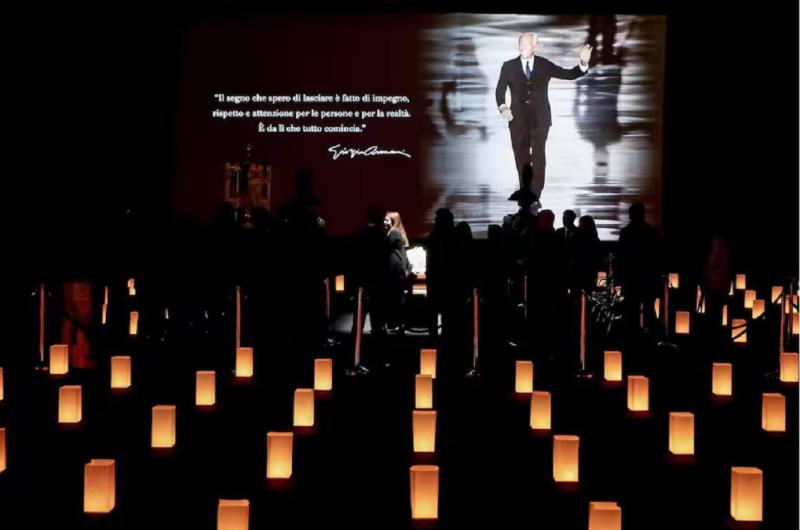 Milán rinde homenaje multitudinario a Giorgio Armani, leyenda de la moda