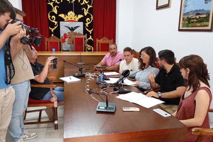El PSOE presenta una moción de censura en Tobarra para arrebatar la Alcaldía al PP
