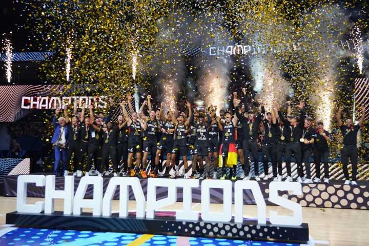 Alemania se corona campeón del EuroBasket ante Turquía