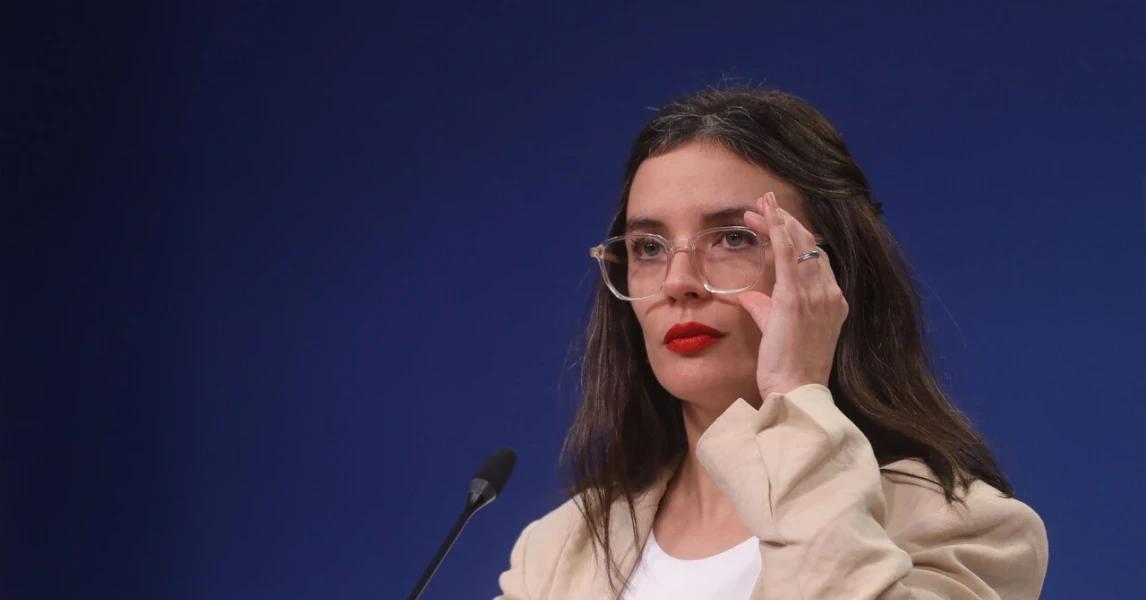 Camila Vallejo: “Esto hay que manejarlo con responsabilidad” sobre pensión de hija de Bernarda Vera