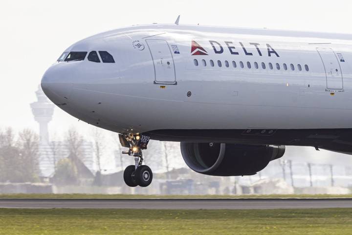 New Details on Passengers 'Thrown' Around Plane in Severe Turbulence