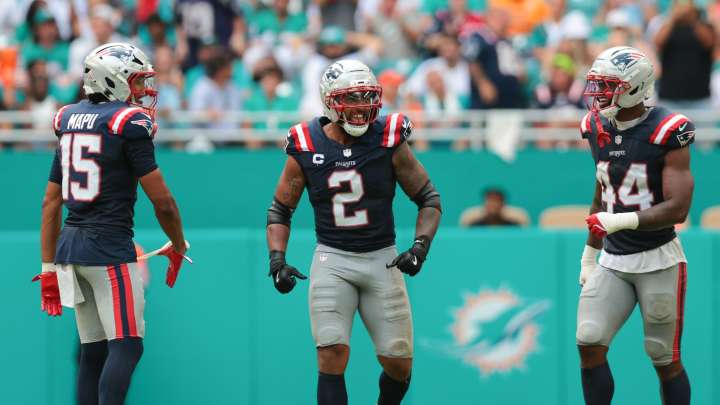 Patriots Defender Makes Mike Vrabel ‘Proud’ In Dolphins Win